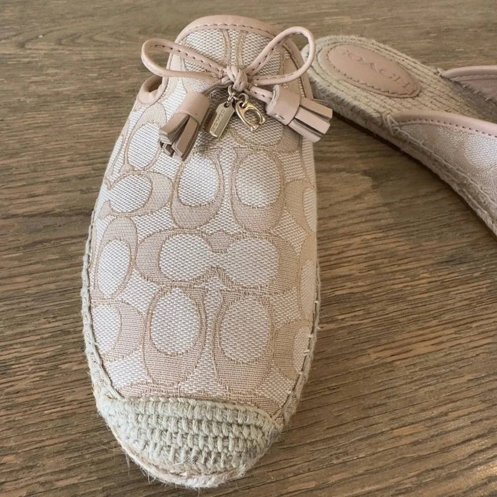 Coach Signature Espadrille Mules Slides Women's 9 Tan Beige Jacquard Tassel Bow